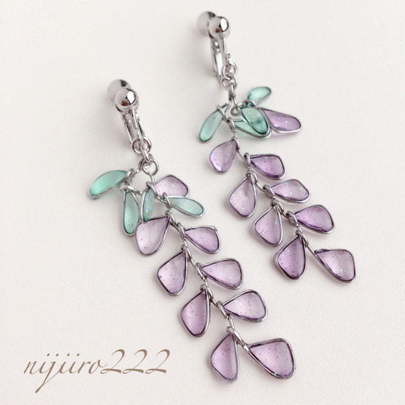 ハンドメイド　藤の花のイヤリング　紫　シルバー 藤の花ストレート シルバー イヤリング ＊送料無料＊ レジン 紫