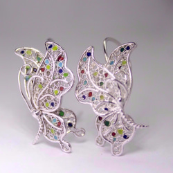 オリジナルデザインの手作りの工芸品ロイヤルフィリグリーシルバー950フープイヤリング装飾エナメル蝶が飛ぶ行うことができます~~ペ 2枚目の画像