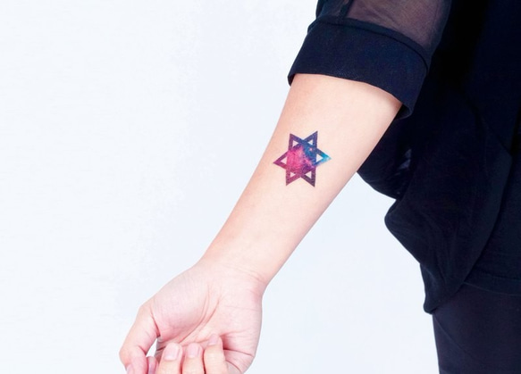 Surprise Tattoos / Cosmos starry sky 宇宙星空 刺青 紋身貼紙 第1張的照片