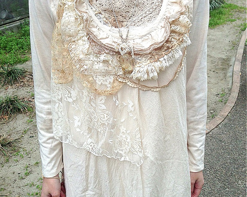 紅茶染め☆淡めエクリュ ふんわりフリルレース