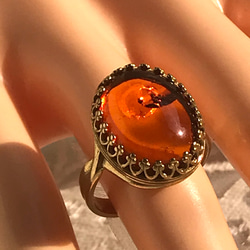 大粒バルティックアンバー ring（フリーサイズ・ゴールドカラーring） 2枚目の画像