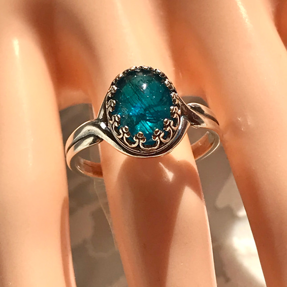 ネオンブルー アパタイト ring (SV925可能・銀古美フリーサイズ) 5枚目の画像