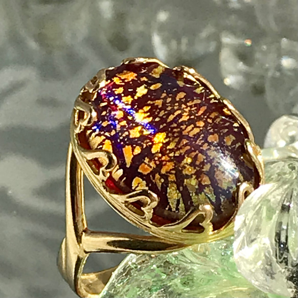 ブルーシラー・・Redオパール vintage glass ring（フリーサイズ・ハートベゼル） 4枚目の画像