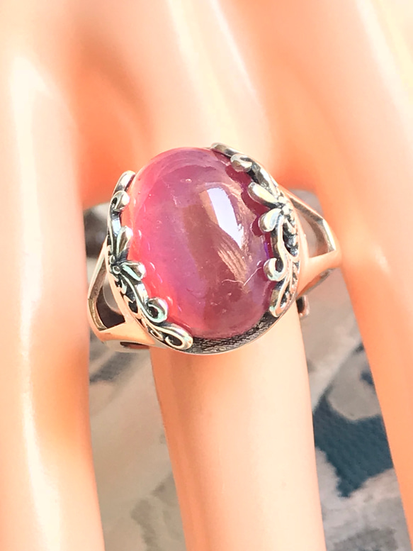 春の妖精・・SV925  Pink シラー入りvintage glass ring(フリーサイズ) 2枚目の画像