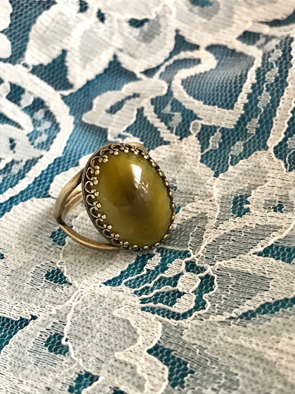 ラスト1点・・オリーブムーンストーン vintage glass ring（フリーサイズ） 3枚目の画像