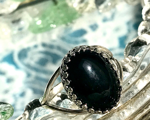 漆黒の天然石 迫力の大きさ・・ブラックオニキス ring(SV925可能