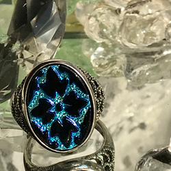 チェコスロバキア Black×Bermuda Blue　ヴィンテージガラス ring（８～２７号） 10枚目の画像