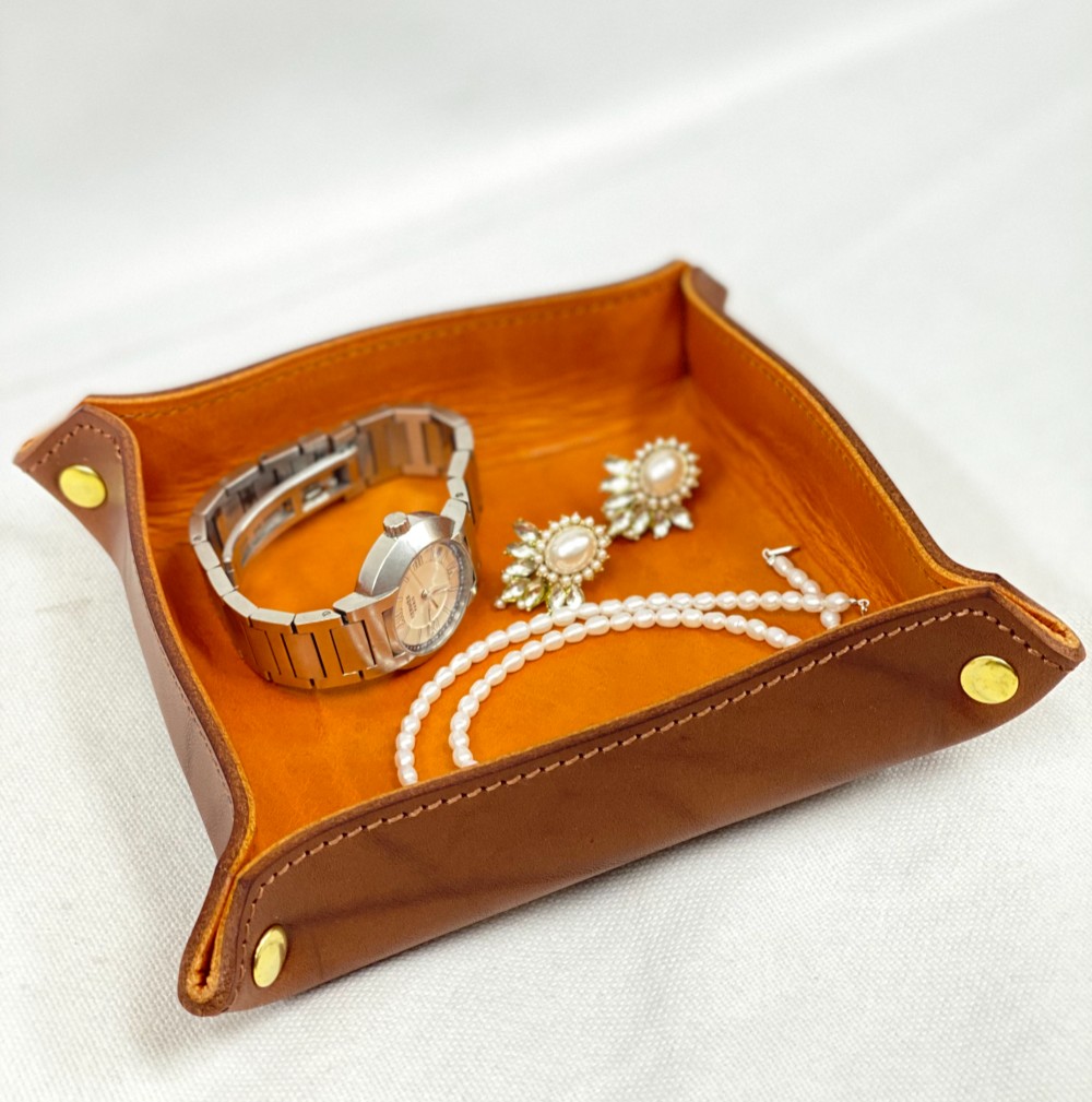 イタリアンレザー　ラグジュアリー・トレイ