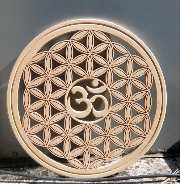 Flower of life wood carving 第3張的照片