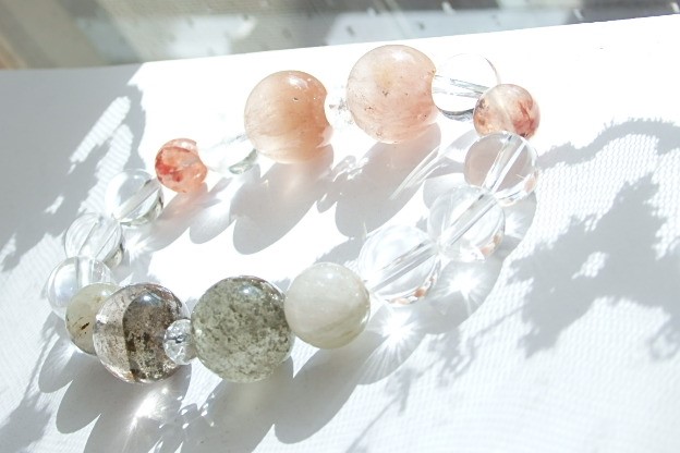 オレンジルチル　ヒマラヤ産レッドクォーツ　アクチノライト　ブレスレット