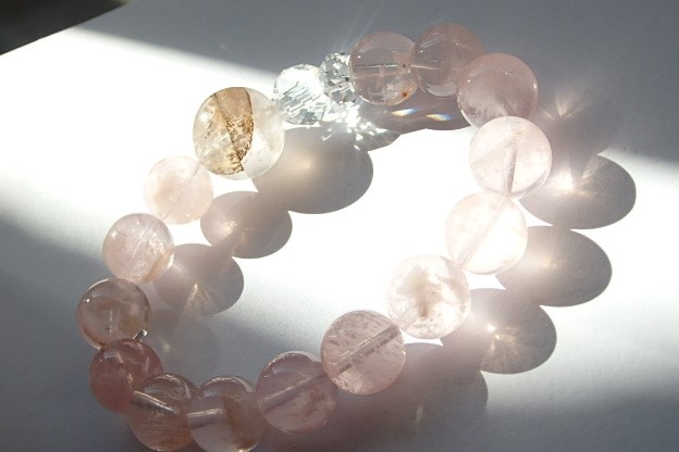 セリサイトインローズクォーツ 　ブレスレット