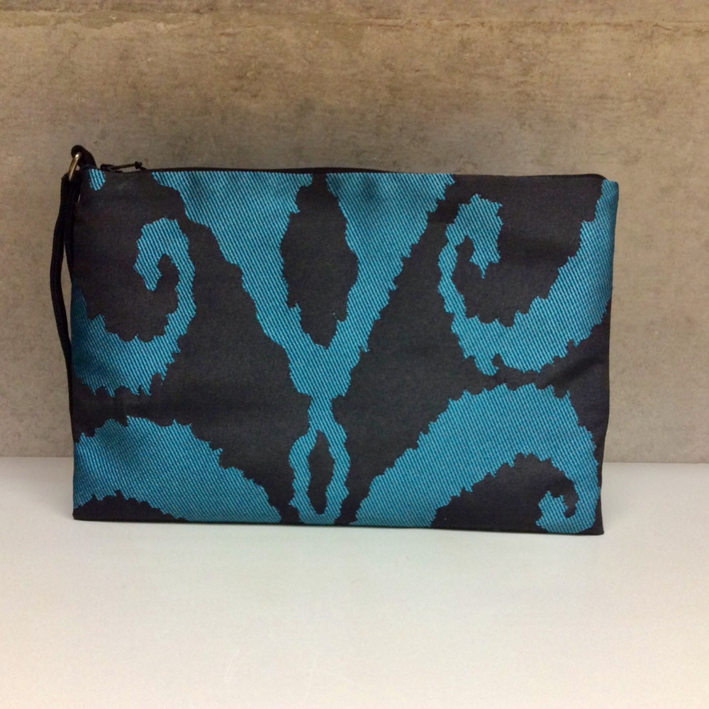 フランス布の 大きめポーチ 持ち手 ビニール製ポーチイン 付き