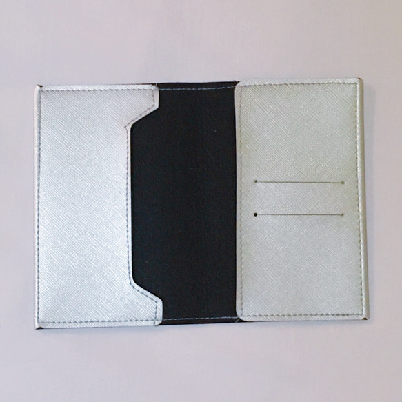 パスポートケース(シルバー/カクテル) 3枚目の画像