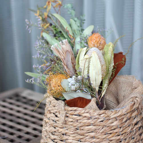 ドライフラワー☆大きめネイティブリース☆プロテアアイバンホーグレビレア