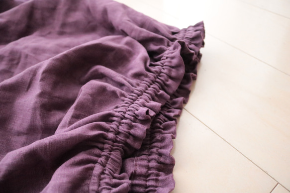 【sold out!】リネン100%　ネコちゃんフリル付き　ラプセニのギャザースカート（color：プラム） 3枚目の画像