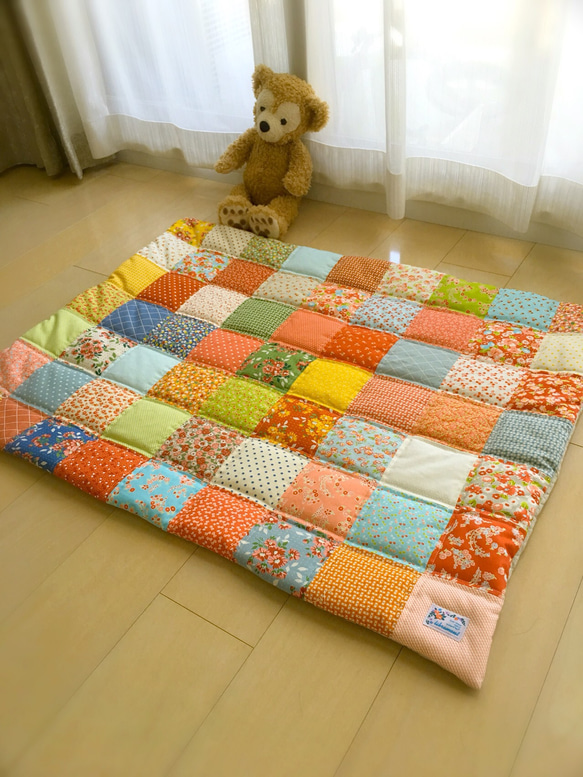 パッチワークキルト＜124×94cmブルー系＞マルチカバー　大きめキルトマット パッチワークキルト＜124×94cmブルー系＞マルチカバー 大きめ