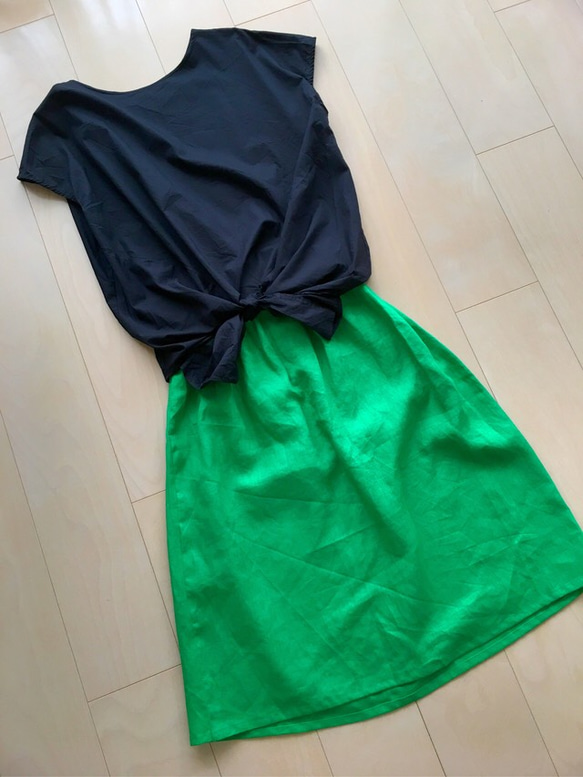 【 受注生産／送料込 】リネン100%　ラプセニのギャザースカート（color：グリーン） 4枚目の画像