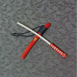 オビツ11 刀 (ノンスケール) 赤鞘 紺下げ緒 1枚目の画像