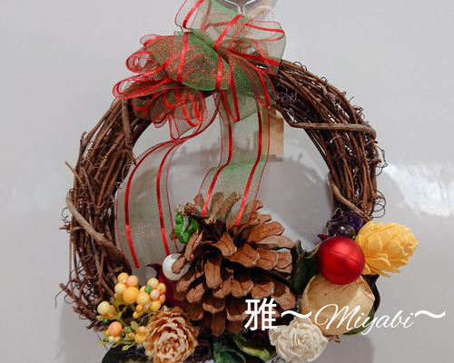 ✳️クリスマスリース、、、、、、松ぼっくりハンドメイド　大 松ぼっくりなクリスマスリース リース miyabi 通販 12719428