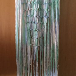 ふわふわニット糸の Macrame  タピストリー 4枚目の画像