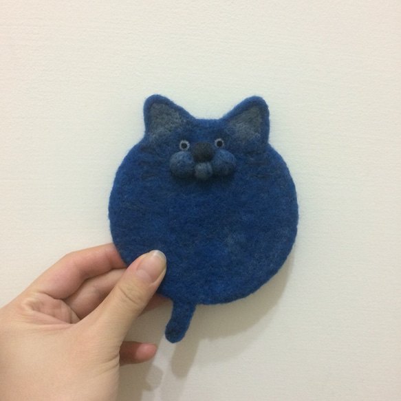 愛偷懶的藍貓貓|||羊毛氈杯墊 第1張的照片