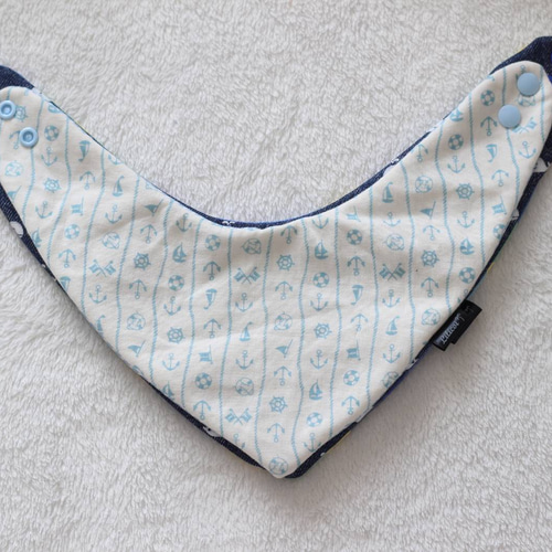 受注生産】ガーゼの首回り大きめバンダナスタイ スタイ・よだれかけ  