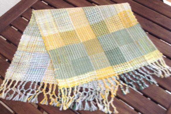 手織り　テーブルセンター　黄色　若草系 2枚目の画像