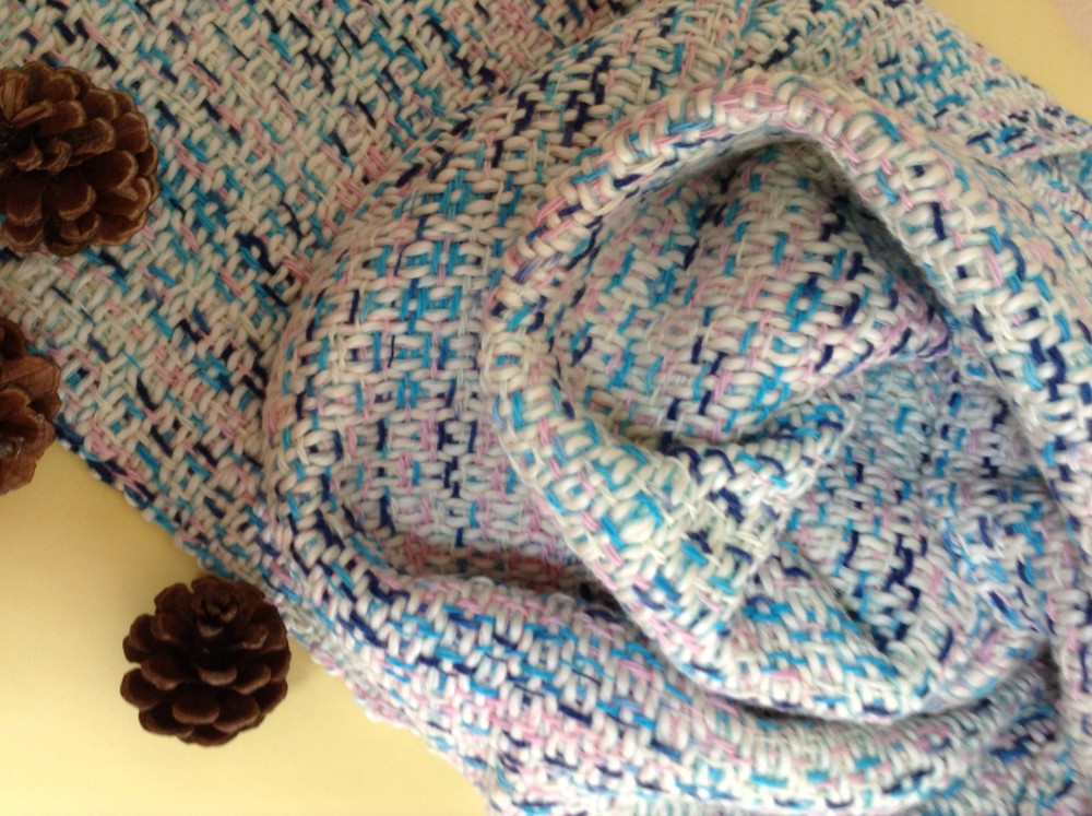 手織り　夏～秋に向けて　ブルーの紬風の色合いでふわっと柔らかストール