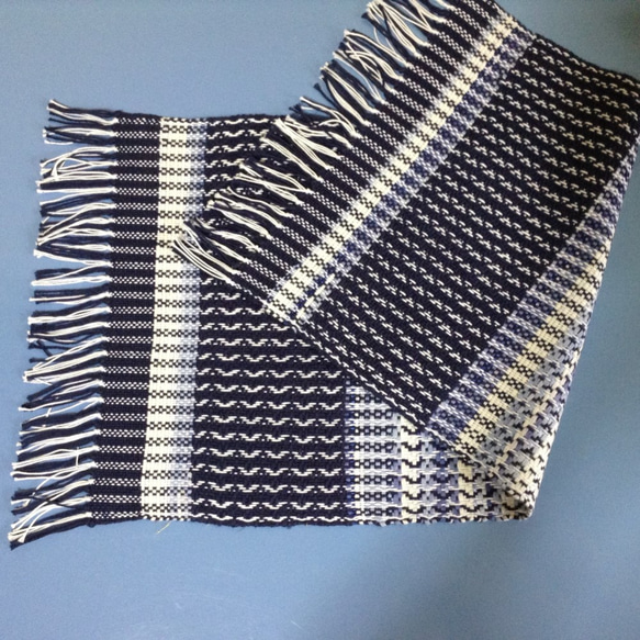手織り　爽やかな初夏のテーブルセンター  ブルー系 3枚目の画像