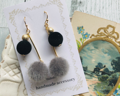 P-384 ふわふわのファーピアス/イヤリング☆ハンドメイド 送料無料