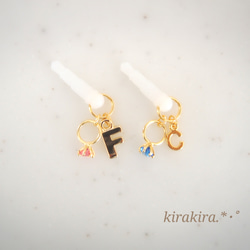 再販94◆誕生石とイニシャル イヤホンジャック♡ 3枚目の画像