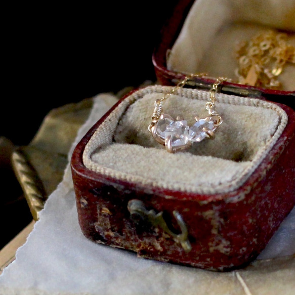 4月誕生石　夢を叶える　K14GFハーキマーダイヤモンド原石のゴールドネックレス 4枚目の画像