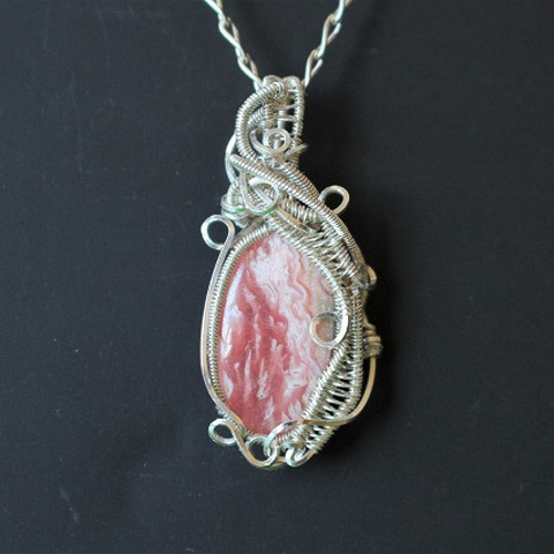 ロードクロサイト(インカローズ)ワイヤーラッピングペンダントトップ 天然石 ロードクロサイト インカローズ シルバー925 ワイヤー