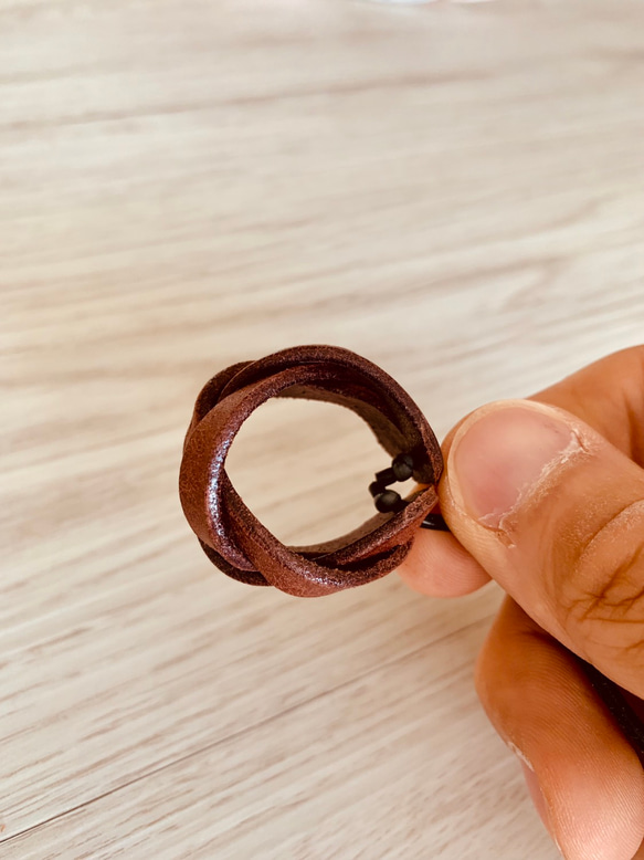 受注生産　然りげ無く可愛い編み込みレザーヘアゴム 10枚目の画像