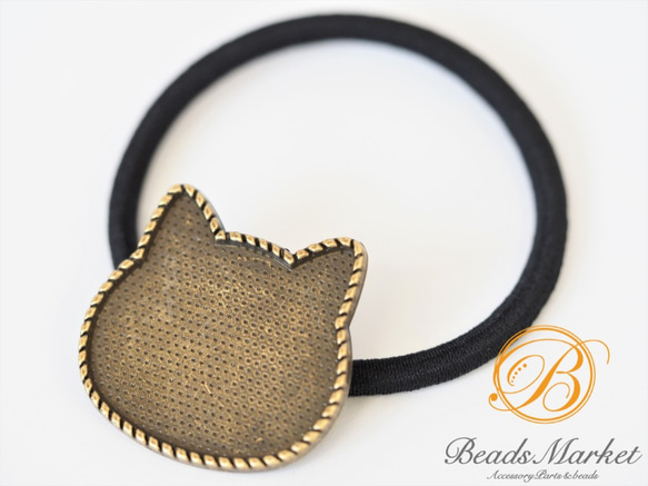 H-9【4個】＊台座付きヘアゴム 猫型＊台座サイズ→30㎜×30