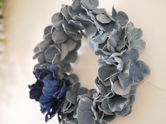 リース(デニム)ブルーの芍薬と紫陽花のリース 9枚目の画像
