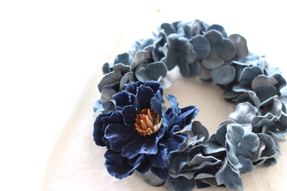 リース(デニム)ブルーの芍薬と紫陽花のリース 5枚目の画像