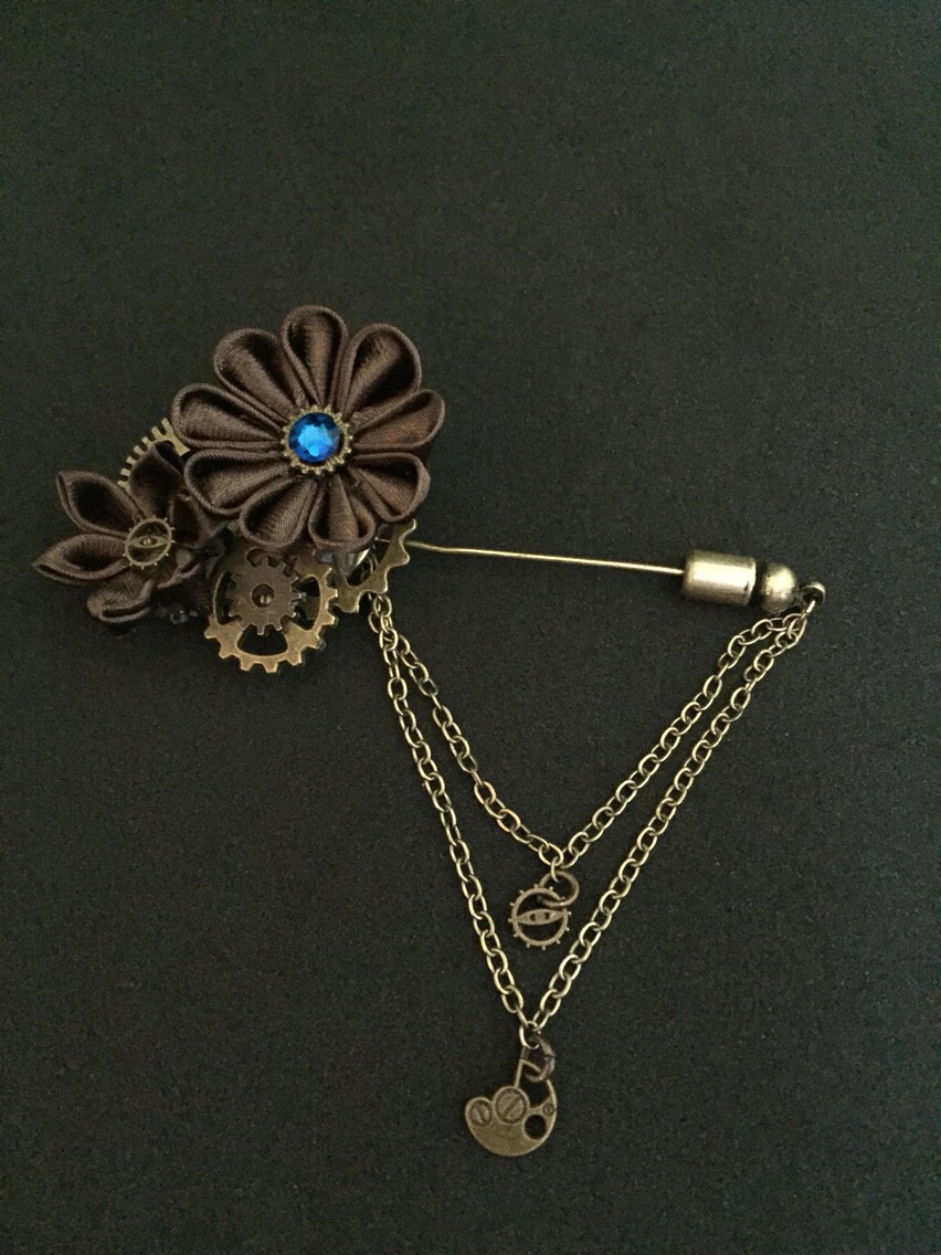 ハンドメイドブローチ　スチームパンク