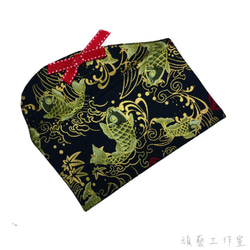 【頑藝工作室】日式風格布製紅包袋(鯉魚黑色布面) 第3張的照片