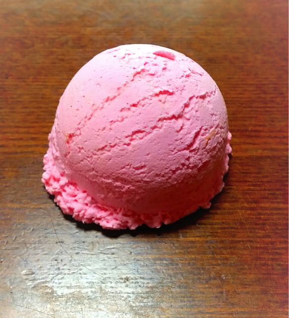 食品サンプル いちごアイスクリーム 実物大 食品サンプル いちごアイスクリーム 実物大 その他置物