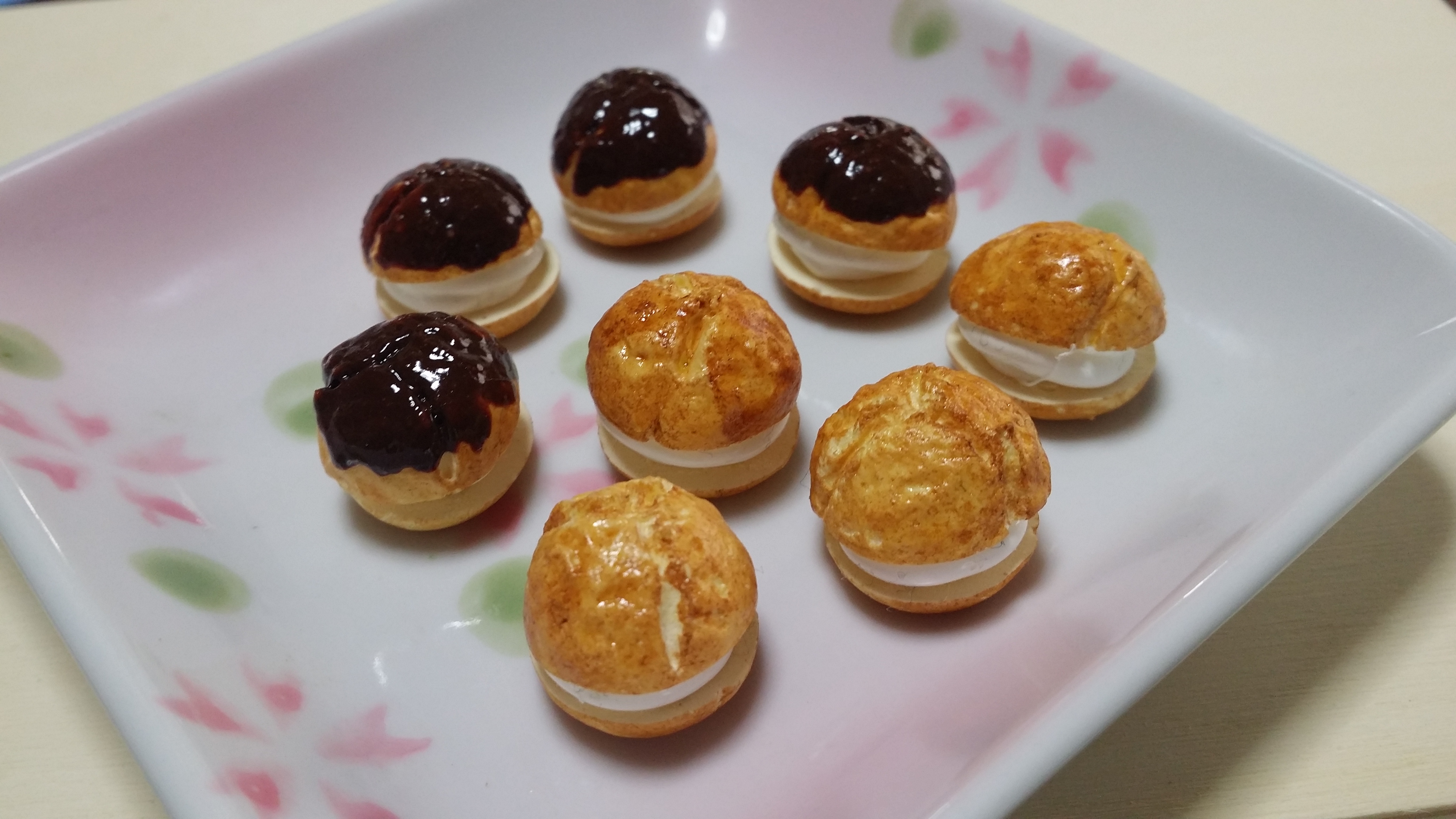 シュークリーム　食品サンプル