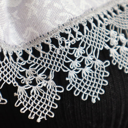 [Made to order] OYA Needlelace shawl [ATES] Pale Gray 第5張的照片