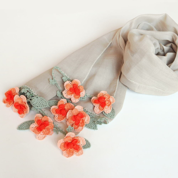 [再次上架] 3D 蕾絲花朵棉質披肩“瑪格麗特/2 面”米色和橙色 第6張的照片