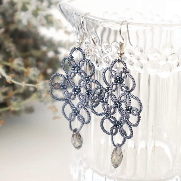 OYA tatting lace earrings [ARABESQUE] Charcoal Gray 第1張的照片