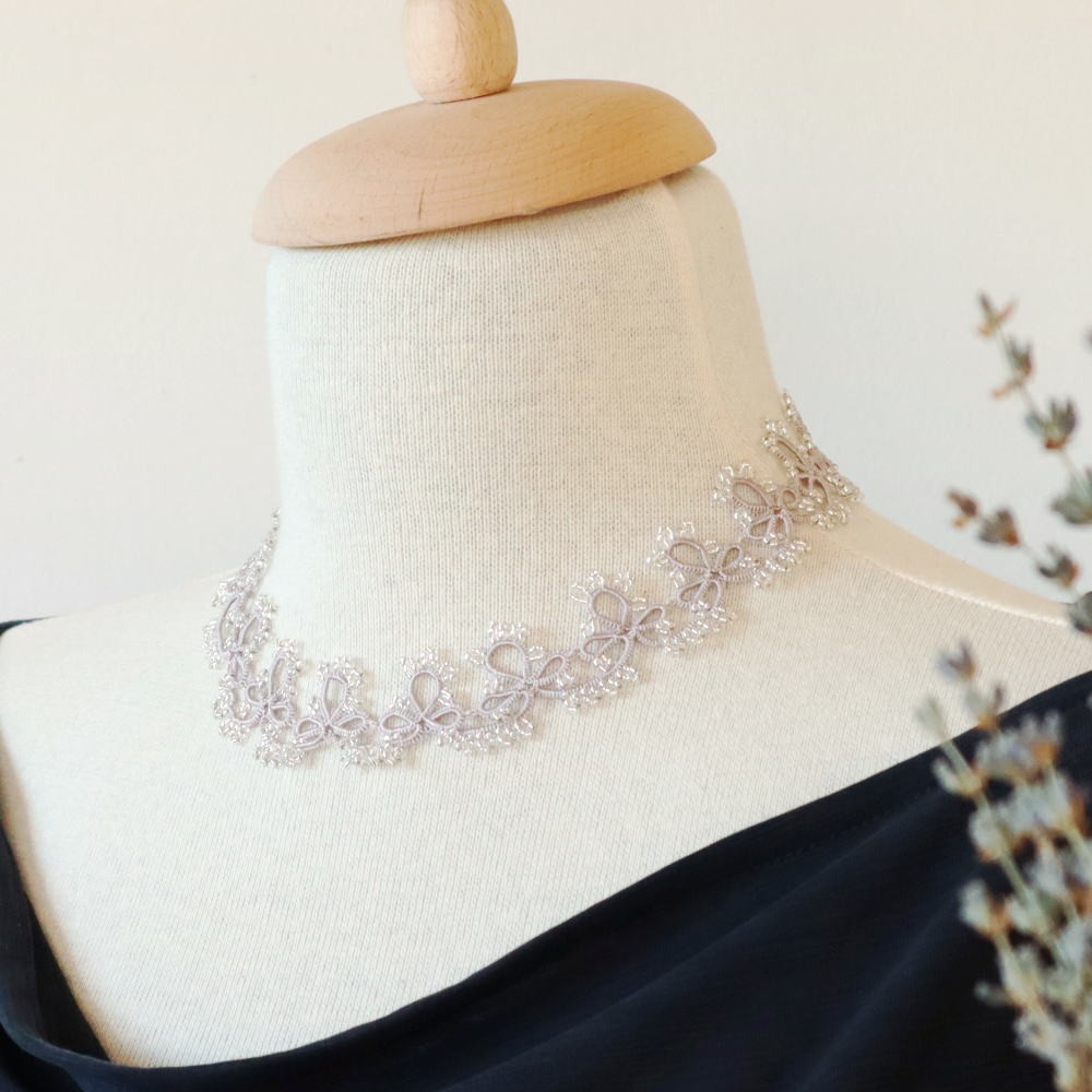 タティングレースのネックレス「グレース」ラベンダー・グレー