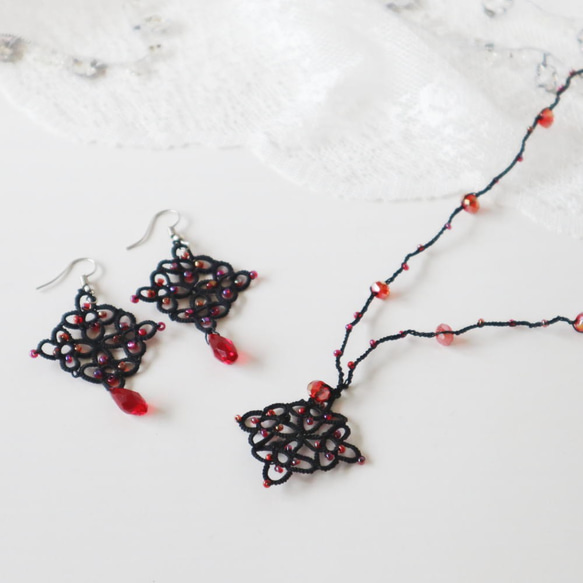 OYA Tatting lace earrings [RHOMBUS] Cameo Beige 第5張的照片