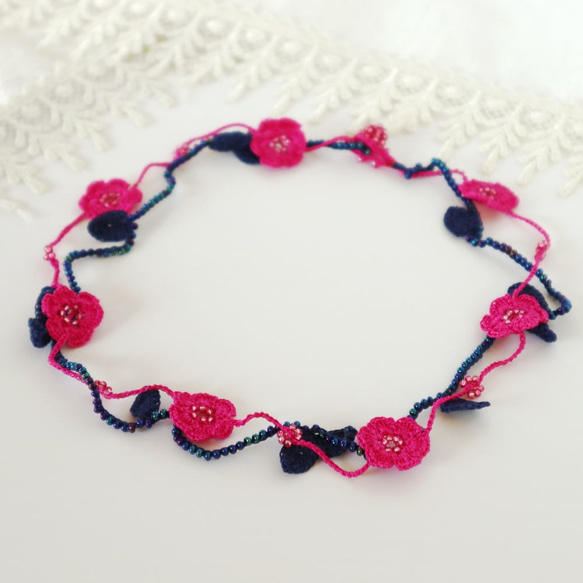 OYA crochet 45cm necklace [MARY] Fuchsia Pink 第2張的照片