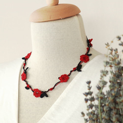 OYA crochet 45cm necklace [MARY] Red & Black 第1張的照片