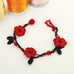 OYA crochet Bracelet [MARY] Red & Black 第2張的照片