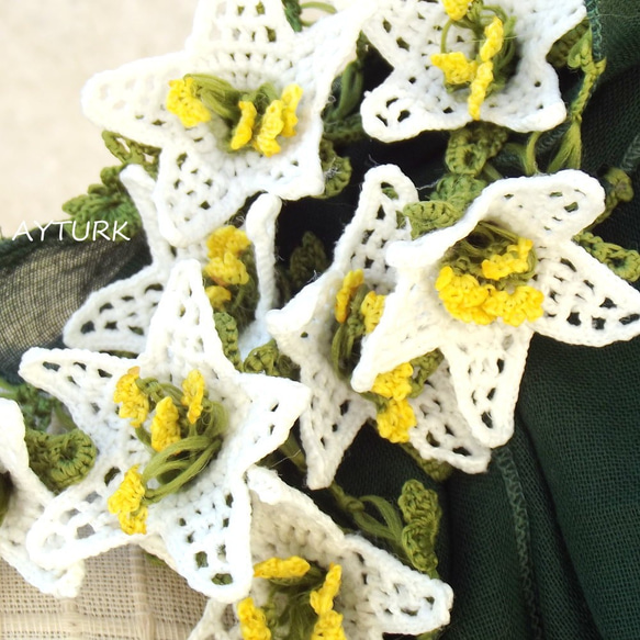 【再次上架】立體蕾絲花棉披肩“尤里/ 2面”苔綠色 第2張的照片